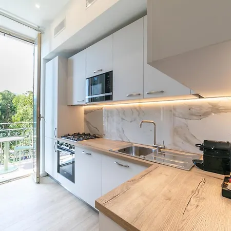 Apartment Ventimiglia City Center With Sea View